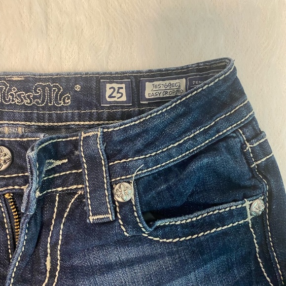 Miss me capris size 25, beautiful. Almost brand new - Picture 8 of 8